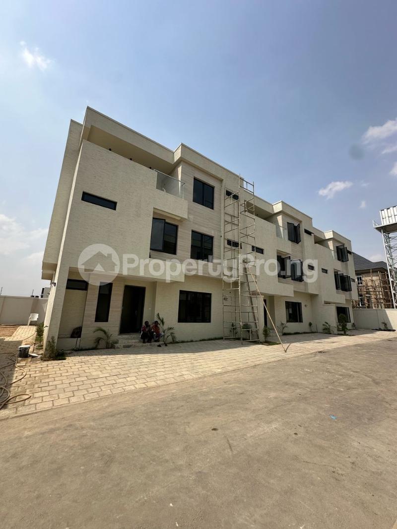 5 bedroom House for sale Jahi Abuja