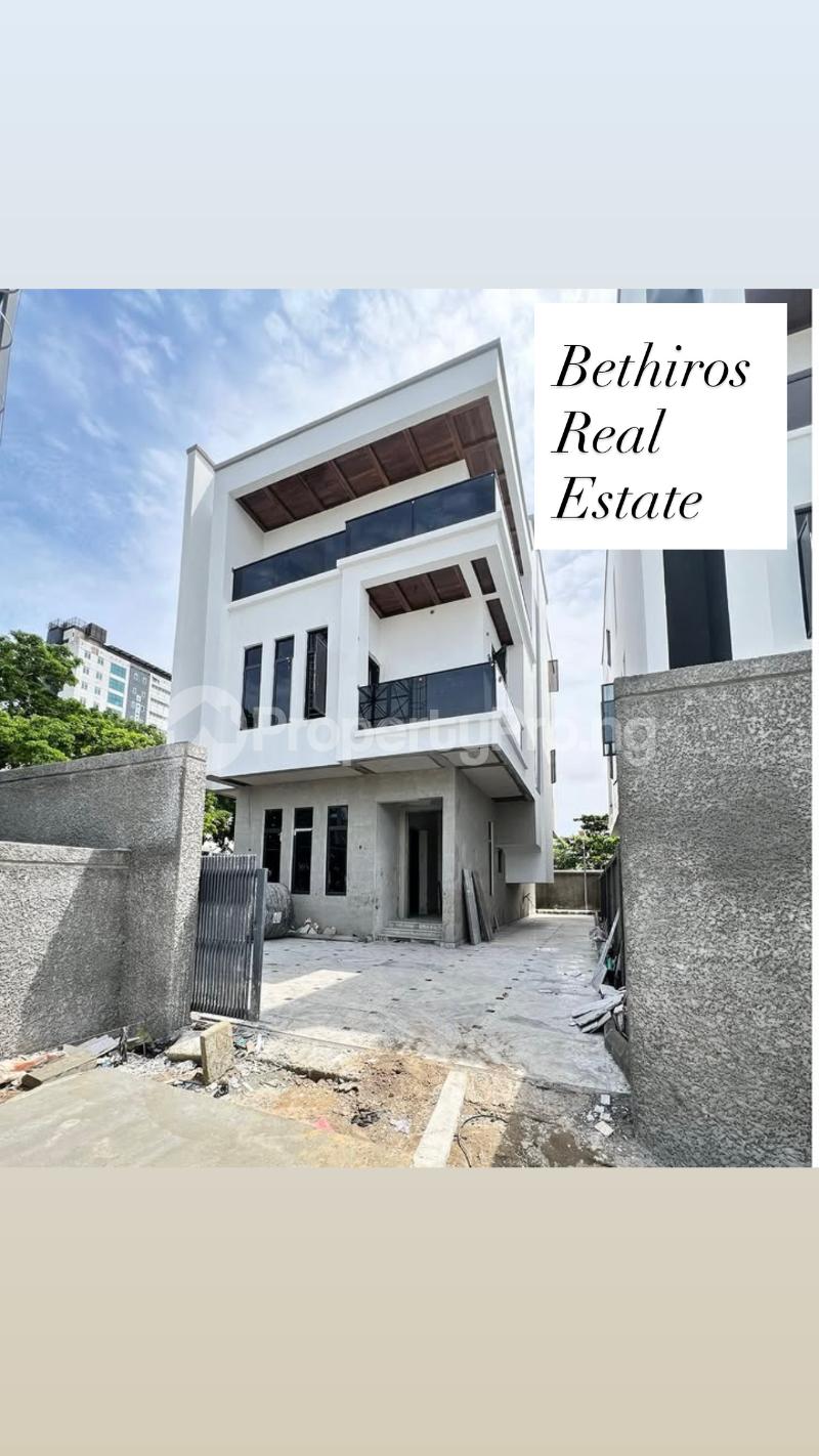 6 bedroom House for sale Victoria Island Lagos