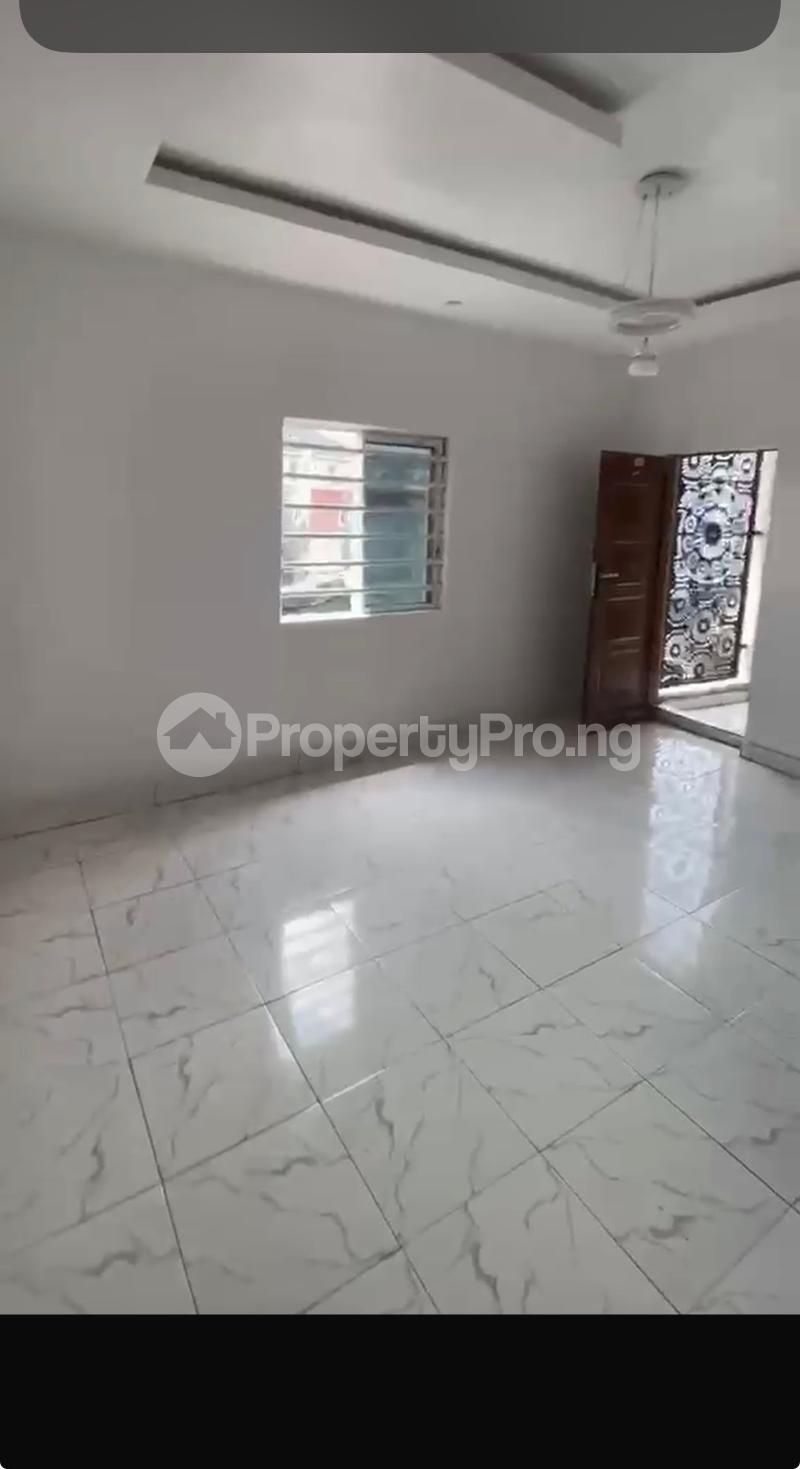 1 bedroom Flat / Apartment for rent In An Estate @ Odubanjo Shomolu Shomolu Lagos
