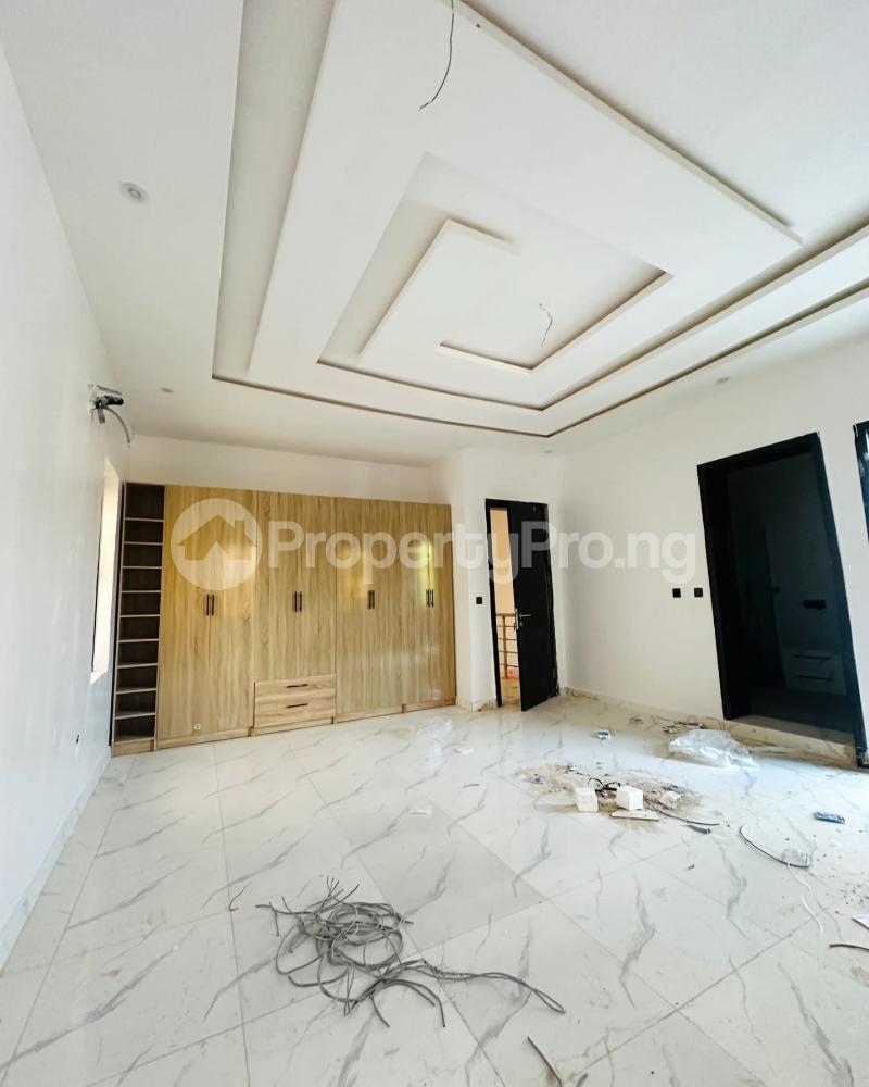 4 bedroom House for sale Magodo Phase 1 Ojodu Lagos