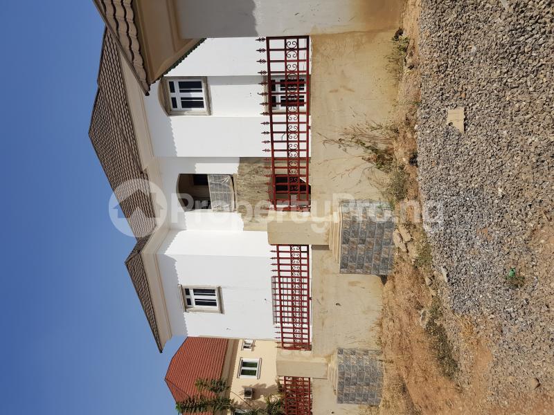 6 bedroom House for sale Copa Cubana Estate, Wumba Apo Abuja