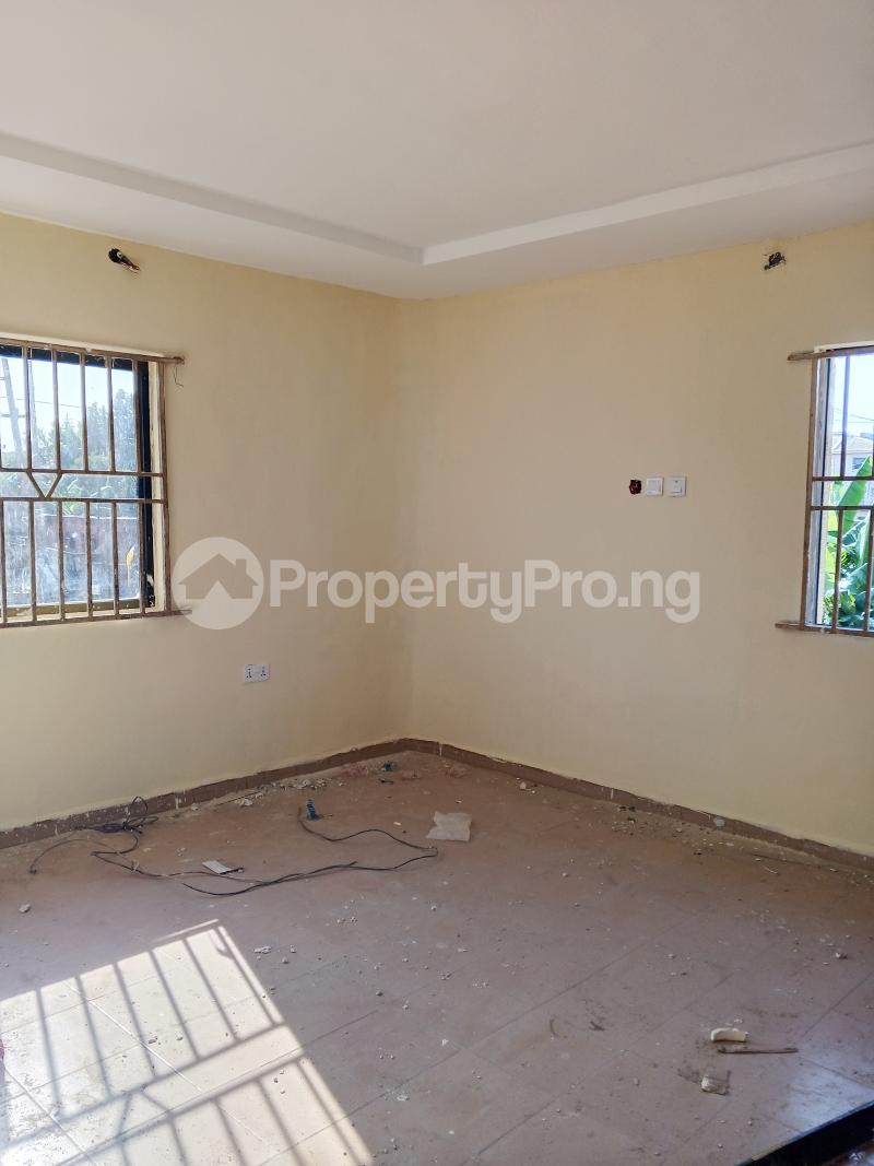 1 bedroom Flat / Apartment for rent Aiyelegun Bucknor Estate Bucknor Isolo Lagos