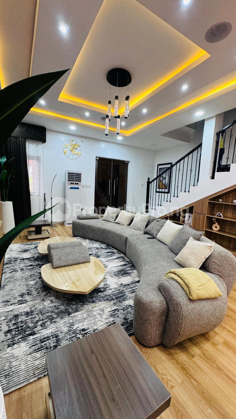 4 bedroom Flat / Apartment for shortlet Engr. Lere Adigun Gra, Basorun Ibadan Oyo