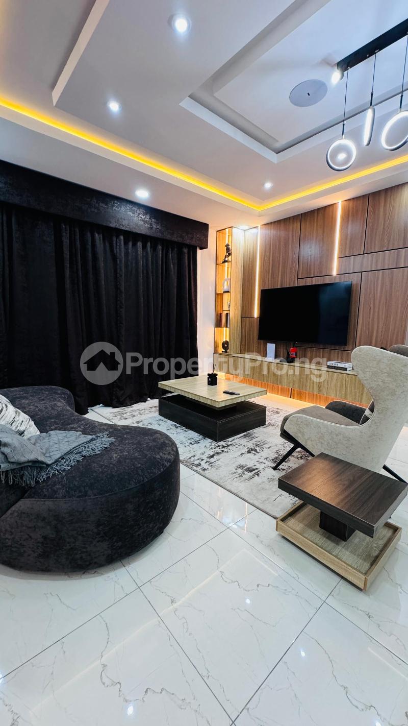 4 bedroom Flat / Apartment for shortlet Engr. Lere Adigun Gra, Basorun Ibadan Oyo