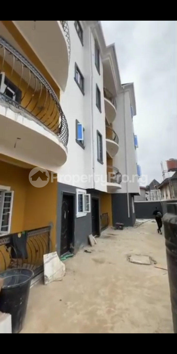 2 bedroom Flat / Apartment for rent In A Gated Street Off Adetola Road Aguda Surulere Lagos
