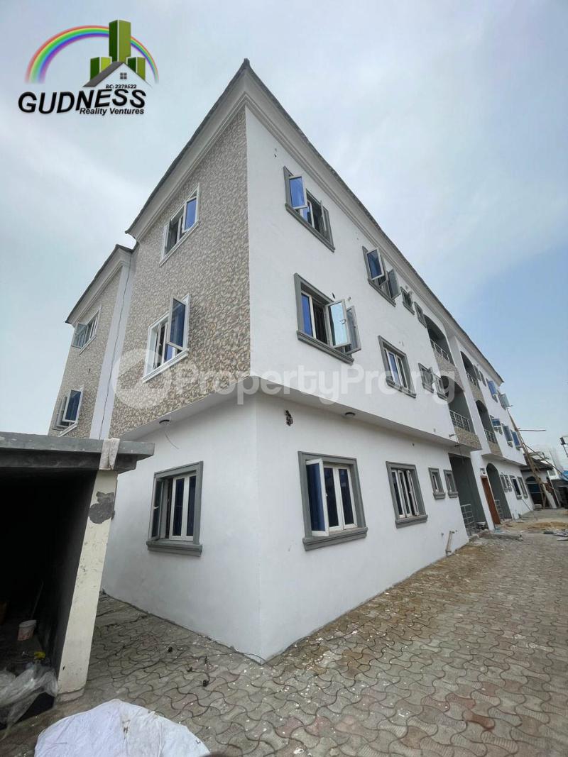 3 bedroom Flat / Apartment for rent New Road Lekki Lagos