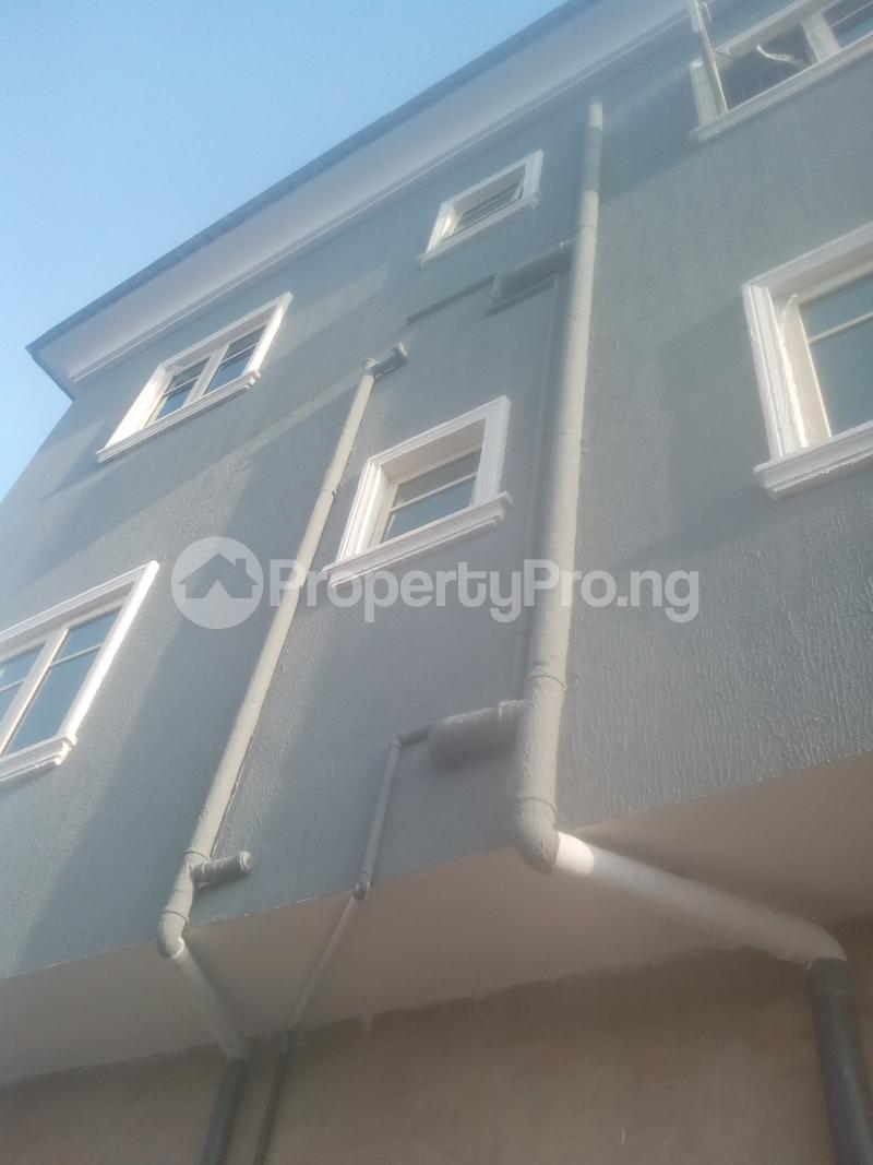 2 bedroom House for rent Maiyaki Oworonshoki Gbagada Lagos