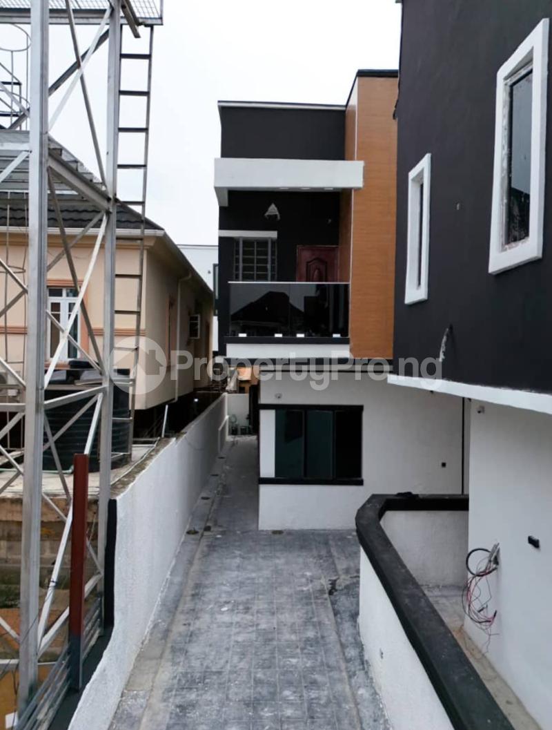 4 bedroom House for sale In An Estate Environment @ Chevron Drive Lekki 1, chevron Lekki Lagos