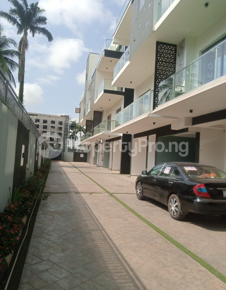 4 bedroom House for sale Ikeja Gra, Ikeja Lagos