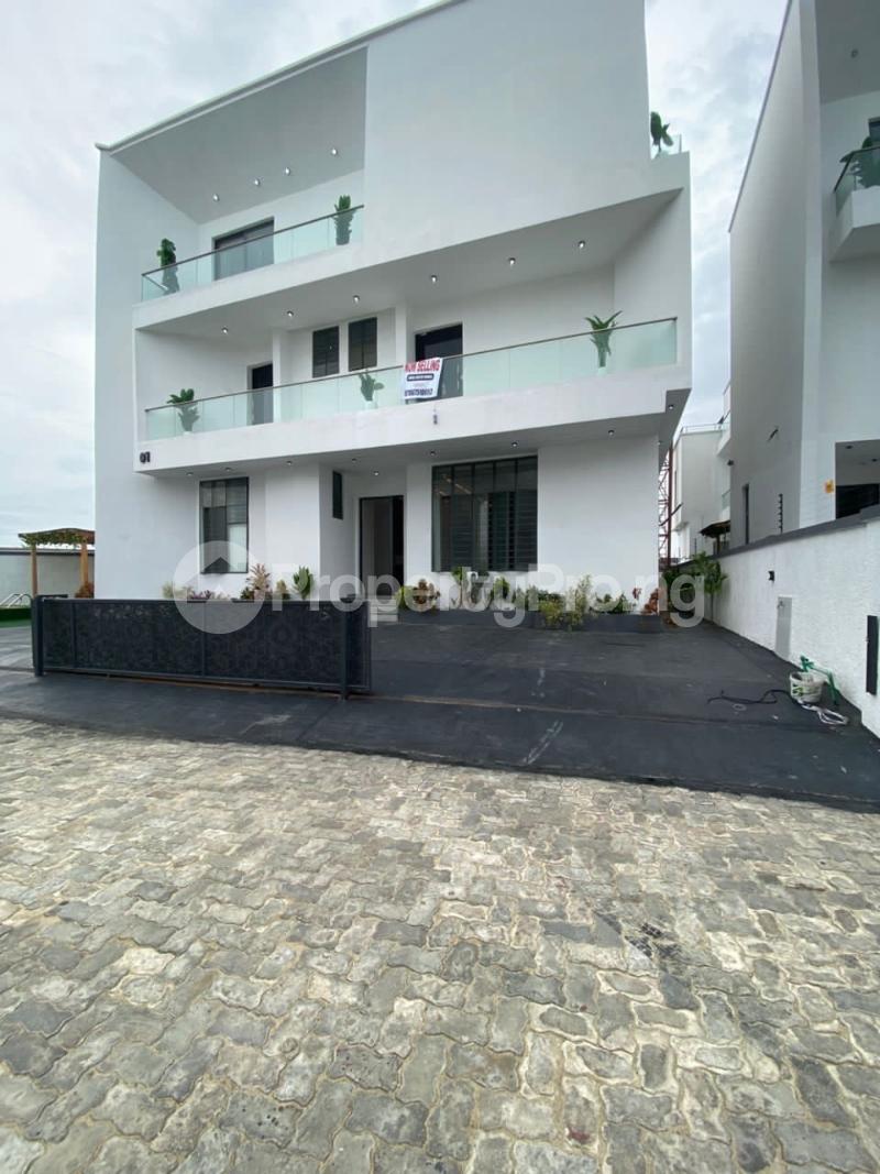 5 bedroom House for sale Chevron Lekki Lagos