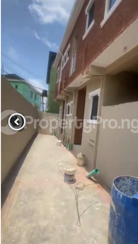 1 bedroom Flat / Apartment for rent New garage Gbagada Lagos - 1