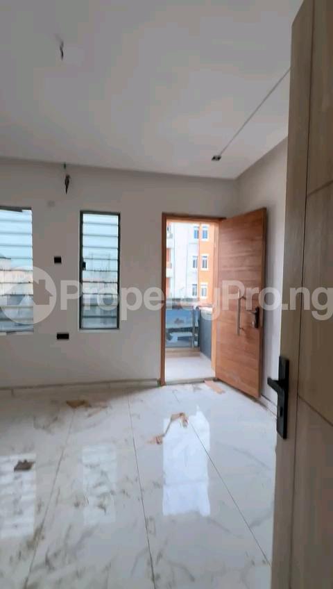 2 bedroom Flat / Apartment for rent Fola Agoro Yaba Lagos