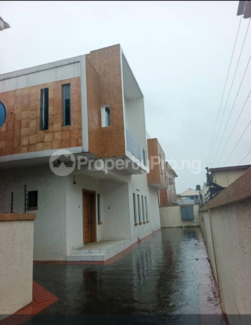 4 bedroom House for rent @ Ojodu Estate, By Grammer Sch, Back Of Road Safety Ojodu Berger Ojodu Lagos