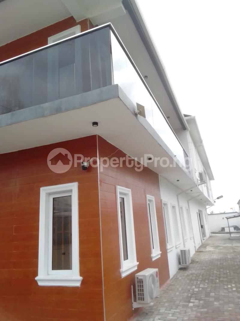 2 bedroom House for rent Meadow View Estate Ogombo Road Opposite Cedarcare Hospital. Ogombo Ajah Lagos