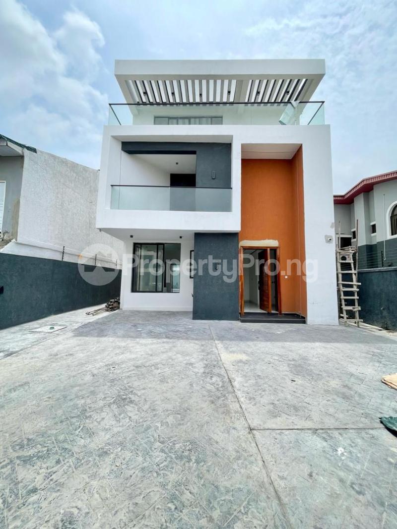 4 bedroom House for sale Atunrase Estate,millinium Estate Medina Gbagada Lagos