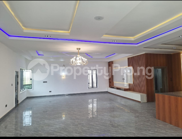 6 bedroom House for sale Guzape Main(vip Zone) Guzape Abuja