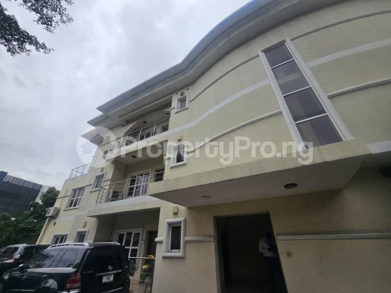 3 bedroom Flat / Apartment for sale Turnbull Road, Old Ikoyi Ikoyi Lagos