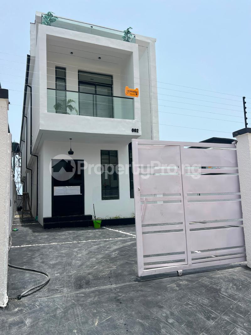5 bedroom House for sale Dkk Busstop, Sangotedo Ajah Lagos State. Sangotedo Ajah Lagos
