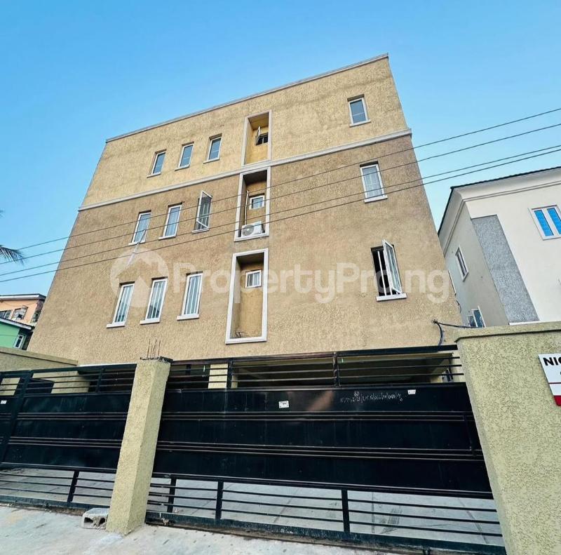 House for sale Moleye Street Off Alagomeji Yaba Lagos