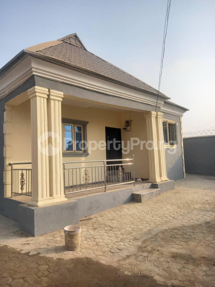 3 bedroom Flat / Apartment for rent Akoto Estate, Elebu Oluyole Extension Akala Express Ibadan Oyo