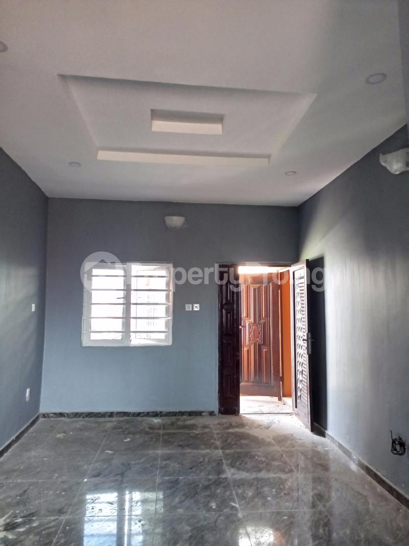 2 bedroom Flat / Apartment for rent Transformer Bucknor Estate Isolo Lagos - 1