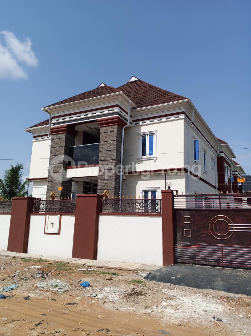 2 bedroom Flat / Apartment for rent Off Aiyelegun Road Ilepo Orioke Ejigbo. Bucknor Isolo Lagos