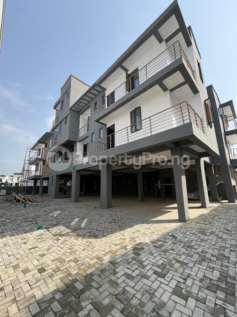 2 bedroom House for sale Romax 12a , Pepperoni Bustop By Atlantic Layout, Off Lekki-Epe Expressway Ajah Lagos
