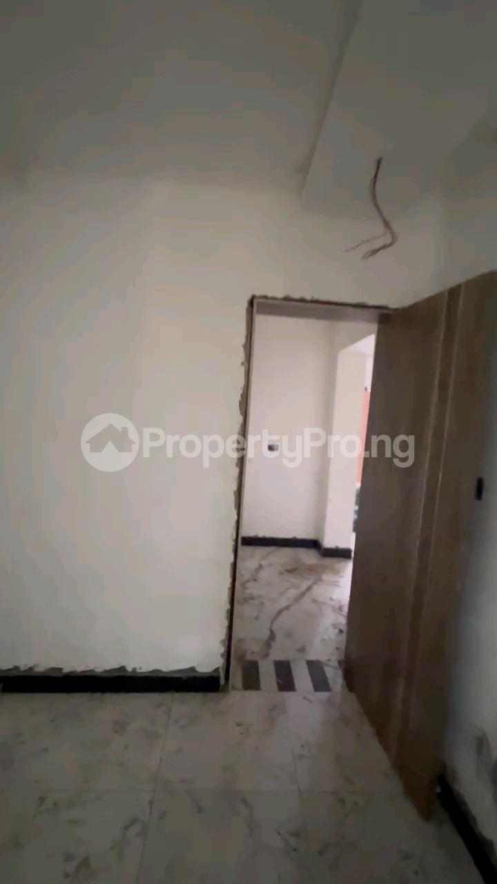 2 bedroom House for rent Ilupeju industrial estate Ilupeju Lagos
