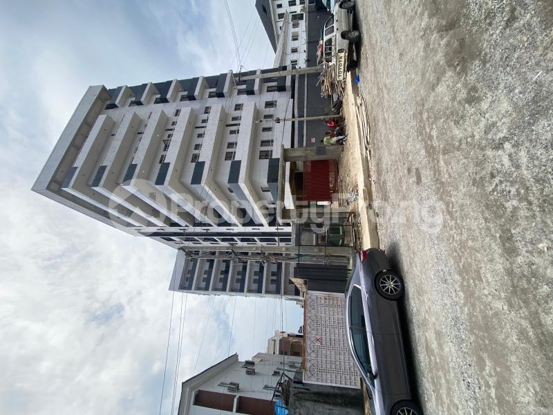 2 bedroom Flat / Apartment for sale ONIRU Victoria Island Lagos