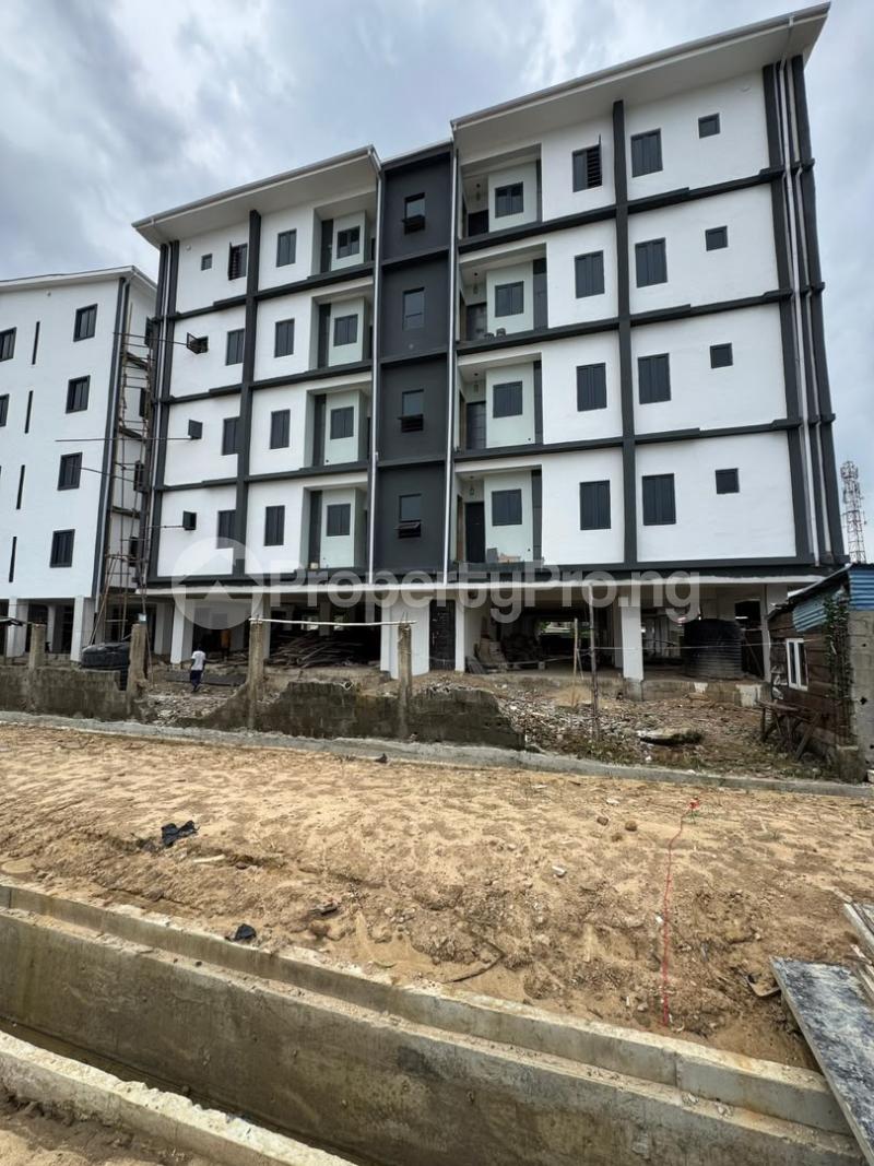 2 bedroom Flat / Apartment for sale Surulere Lagos