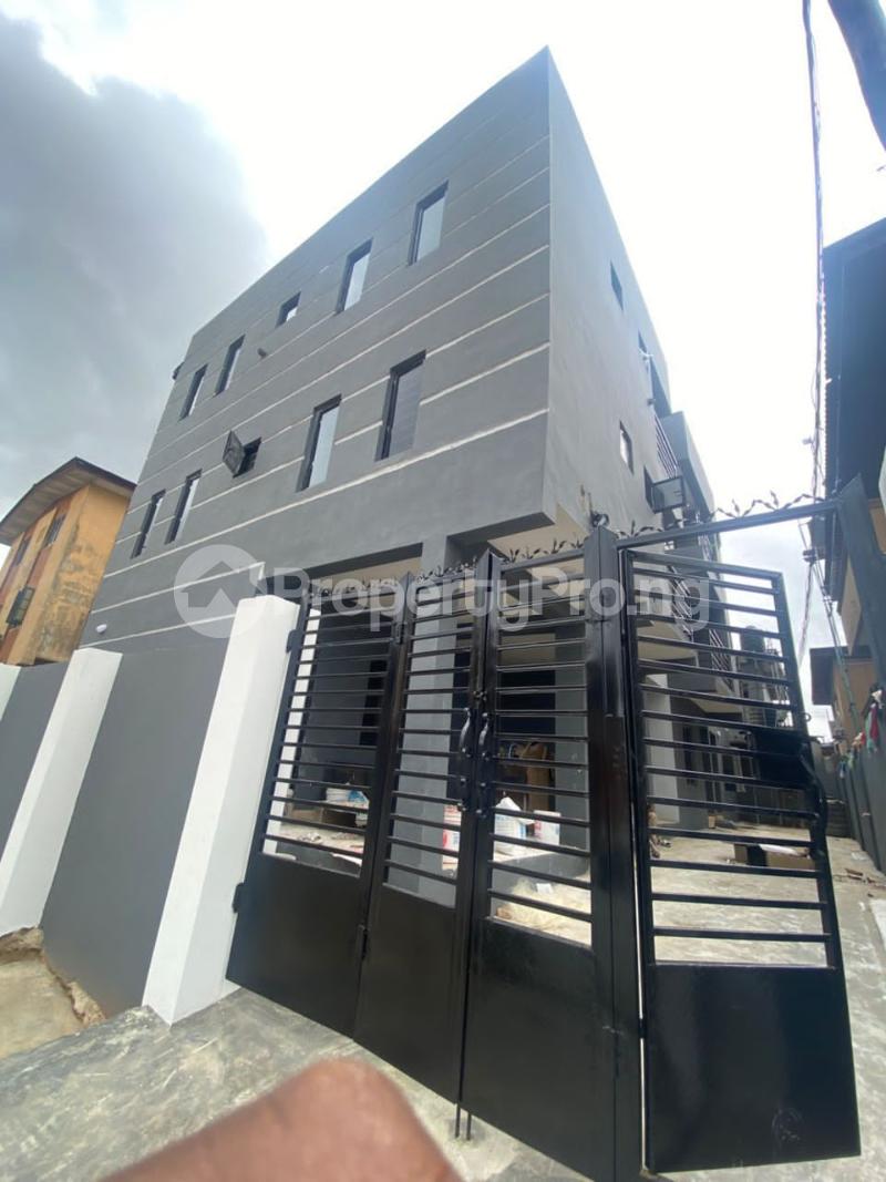 2 bedroom Flat / Apartment for rent Off Nnpc Filling Station Ogudu Ogudu Lagos
