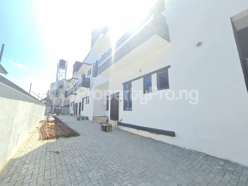 2 bedroom Flat / Apartment for sale Ologolo Lekki Lagos