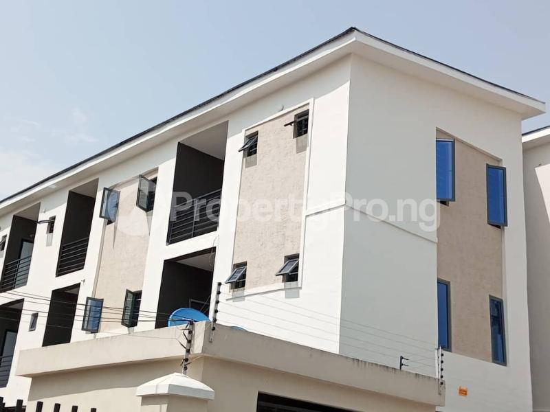 2 bedroom Flat / Apartment for sale Off Spg Road Ologolo Lekki Lagos