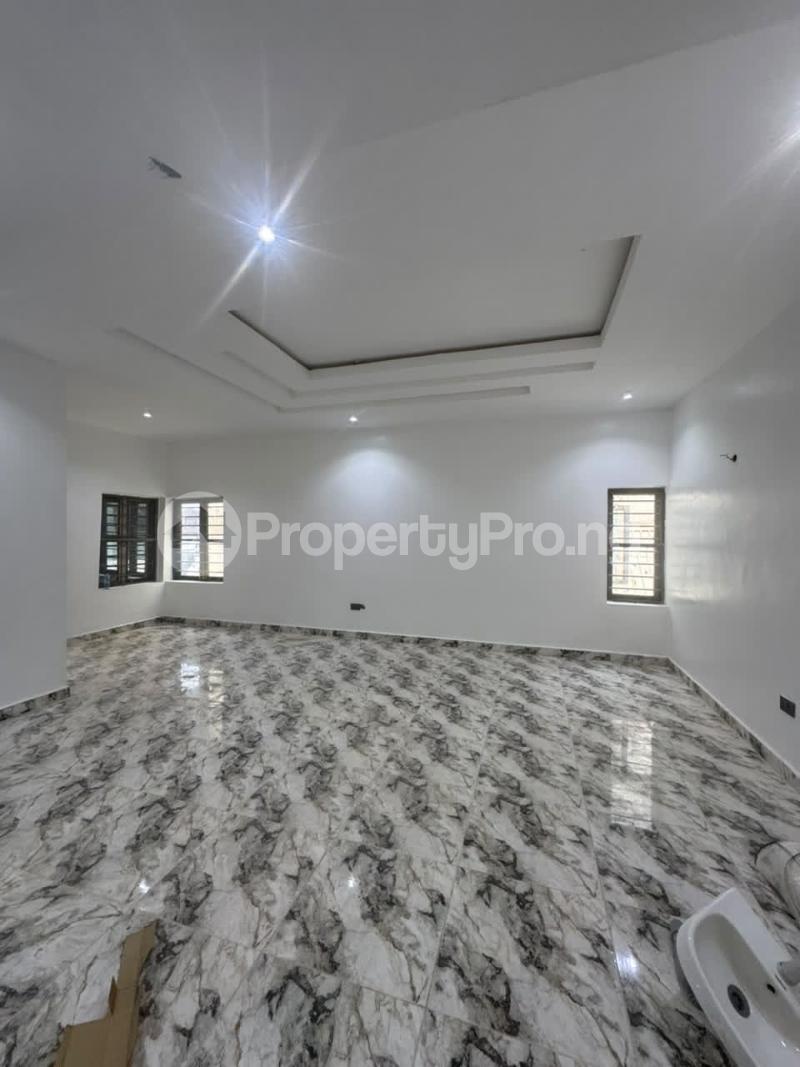 2 bedroom House for rent Along Von Garden Estate Road Lugbe Abuja