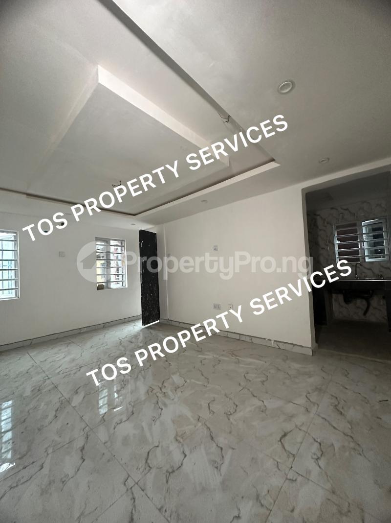 2 bedroom Flat / Apartment for rent Off Herbert Macaulay Way, Yaba ,lagos. Yaba Lagos