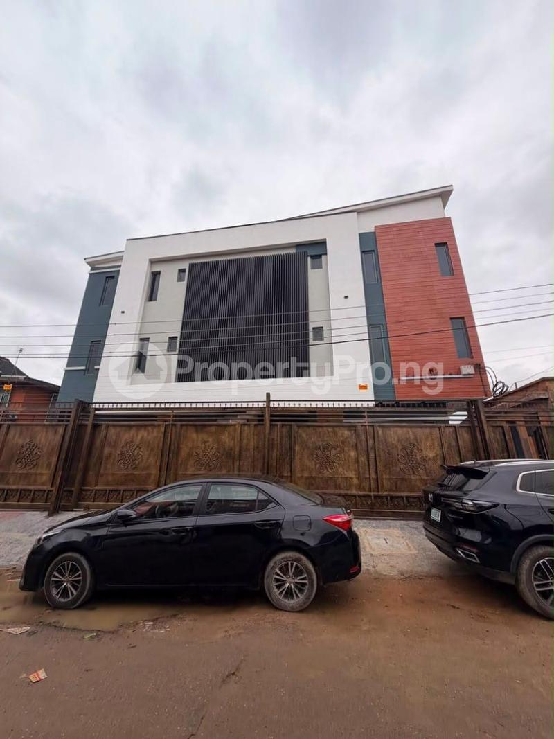 2 bedroom Flat / Apartment for sale Surulere Lagos