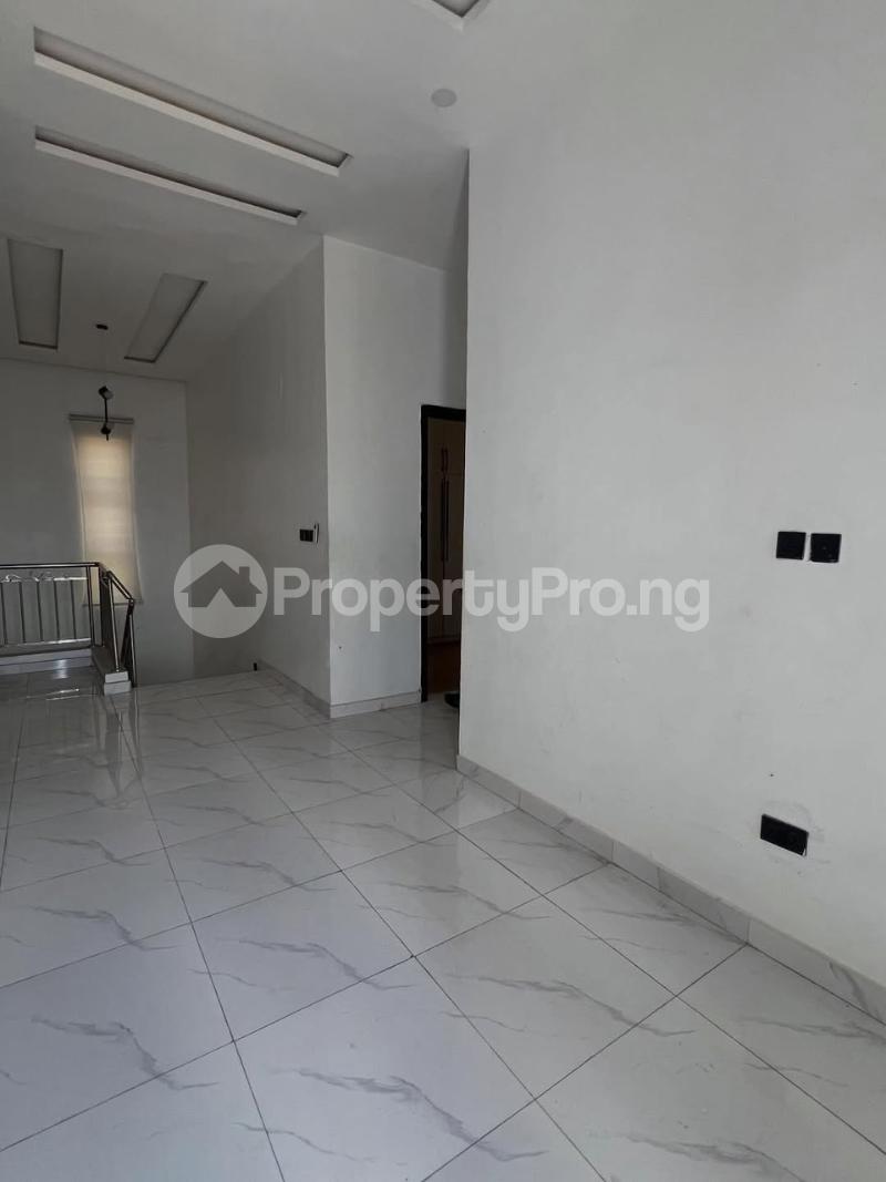 2 bedroom Flat / Apartment for rent Ologolo Lekki Lagos