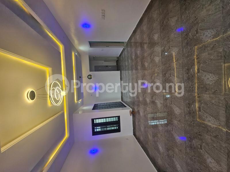 2 bedroom House for rent Along Von Garden Estate Road Lugbe Abuja