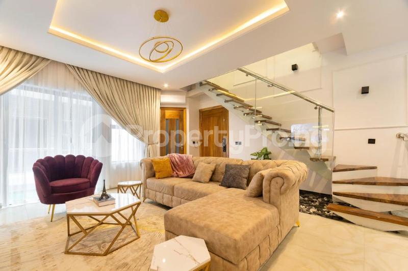 2 bedroom House for shortlet Phase 1 Lekki Lagos