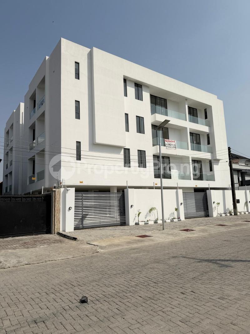 2 bedroom House for sale ONIRU Victoria Island Lagos