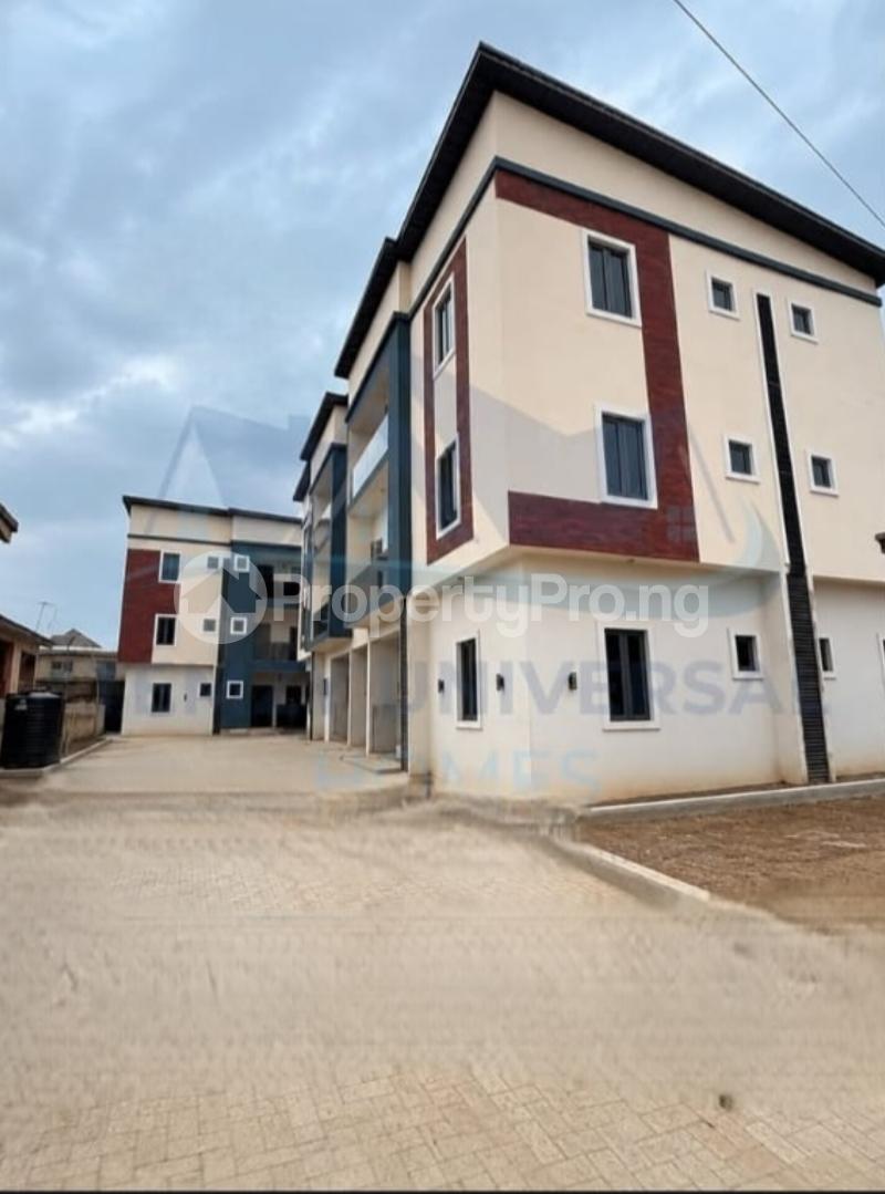 2 bedroom House for sale Surulere Lagos