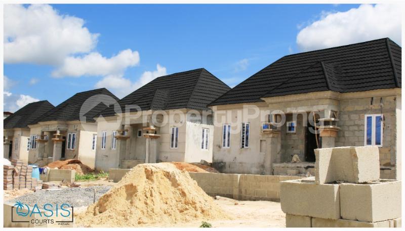 2 bedroom House for sale Oasis Court, Poka Epe Lagos