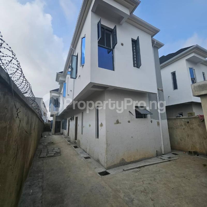 2 bedroom House for sale Omole phase 2 Ojodu Lagos