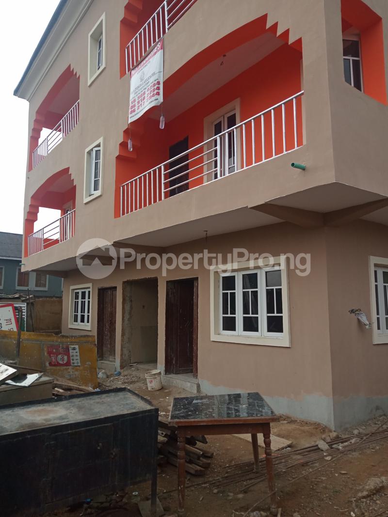 2 bedroom Commercial Property for rent Adekunle Alagomeji Yaba Lagos