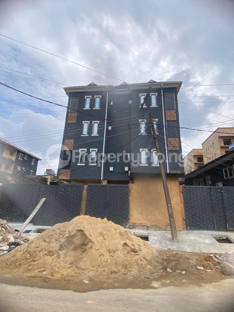 2 bedroom Flat / Apartment for rent Alagomeji Alagomeji Yaba Lagos