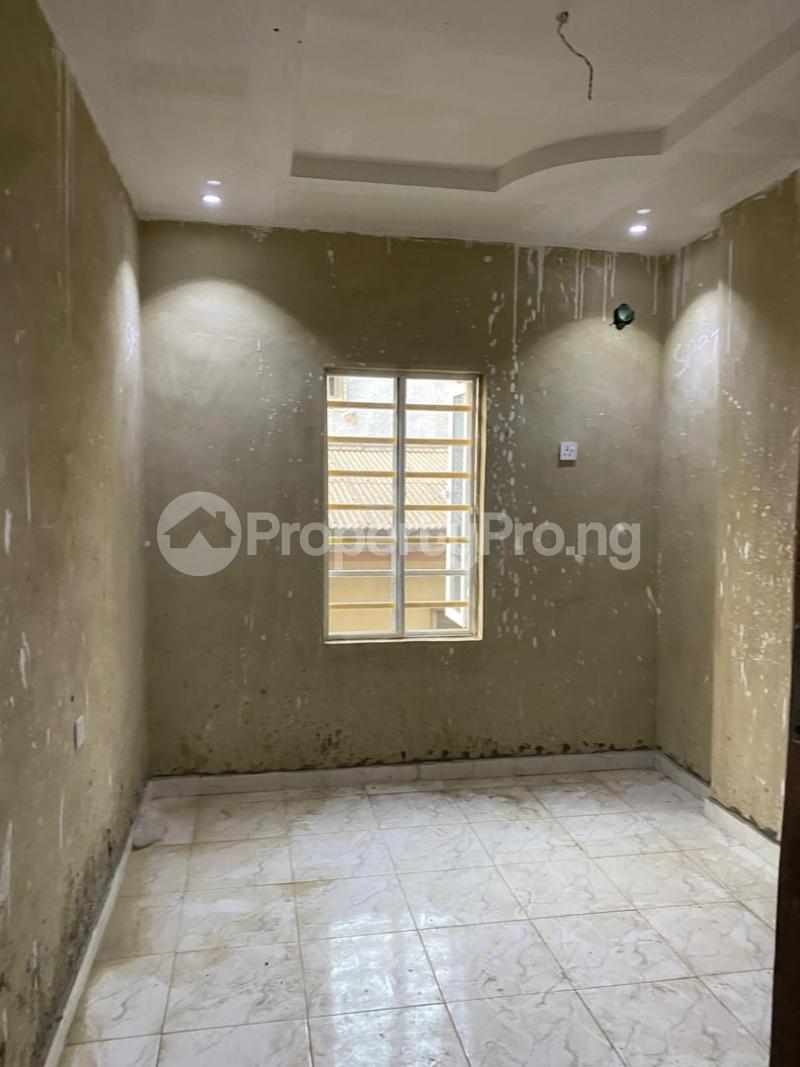 2 bedroom Flat / Apartment for rent Adekunle Ebute Metta Yaba Lagos - 0