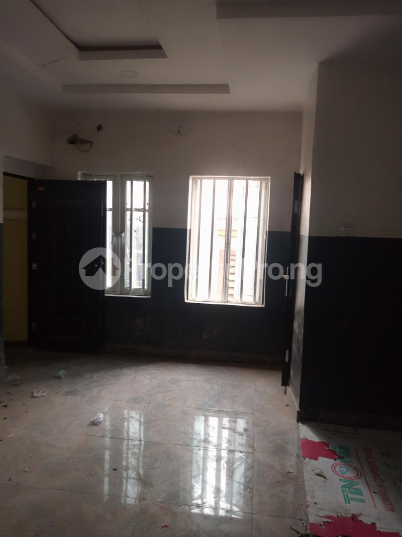 2 bedroom Flat / Apartment for rent Ebute Metta Adekunle Yaba Lagos - 9