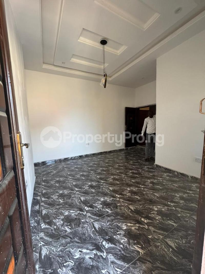 1 bedroom Flat / Apartment for rent Fawole Estate Igbogbo Ikorodu Lagos - 2