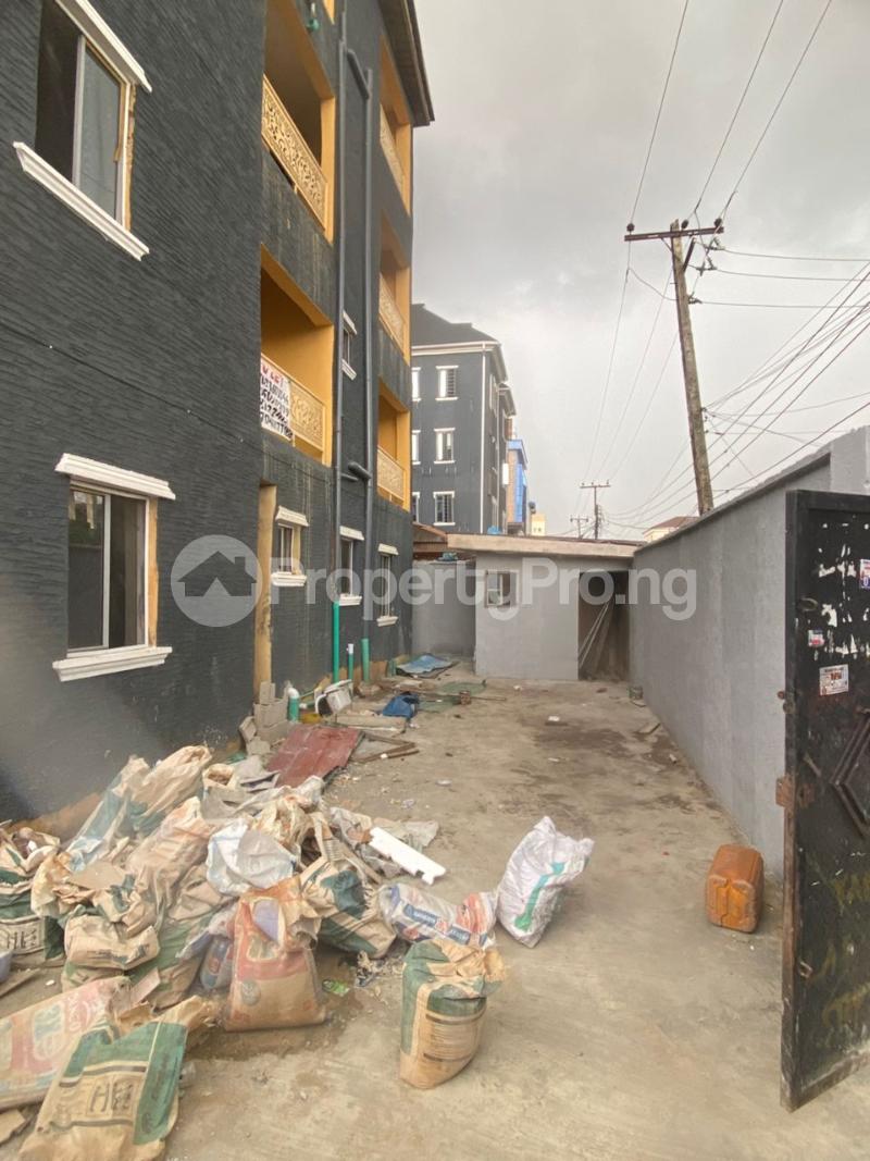 2 bedroom Flat / Apartment for rent Alagomeji Alagomeji Yaba Lagos