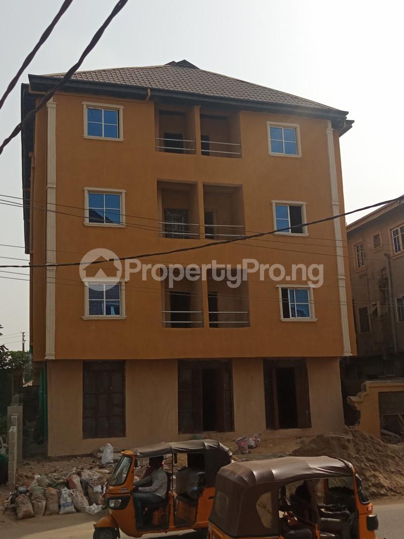 2 bedroom Flat / Apartment for rent Adekunle Yaba Lagos